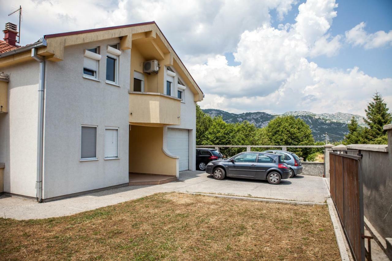 Ana Apartments Cetinje Exterior photo