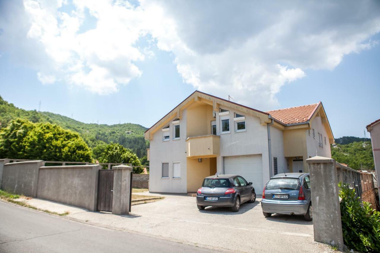 Ana Apartments Cetinje Exterior photo